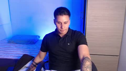 VALENTINO online show from March 5, 11:23 pm