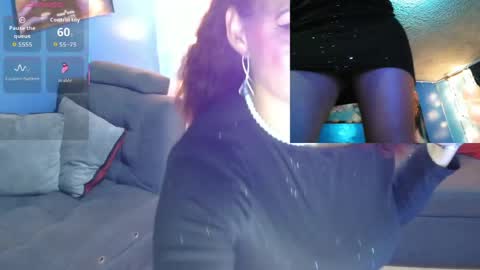 Snapshot of valenttinasex1 chatting on April 25, 12:35 am valenttinasex1 online show from April 25, 12:35 am