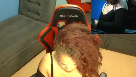 Snapshot of valenttinasex1 chatting on May 6, 1:47 am valenttinasex1 online show from May 6, 1:47 am