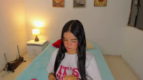 valeri_10 online show from October 24, 3:03 am