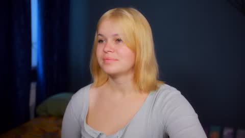 Snapshot of valeri______ chatting on July 25, 7:06 am valeri______ online show from July 25, 7:06 am