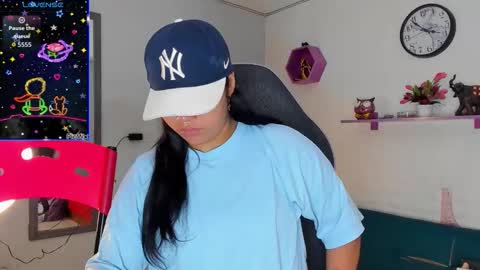 valeri_harpers4 online show from October 30, 6:30 pm