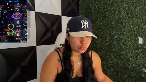 valeri_harpers4 online show from November 9, 7:45 pm