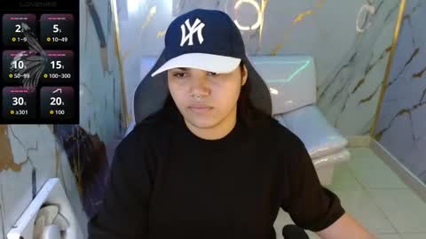 valeri_harpers4 online show from April 15, 3:35 am