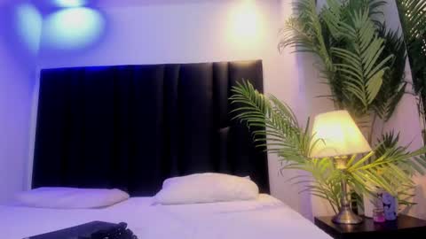 valeri_tafur online show from October 30, 11:00 am