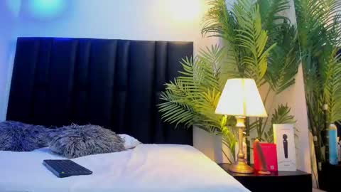 valeri_tafur online show from February 21, 11:00 am