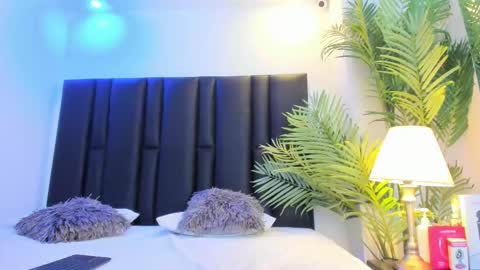 valeri_tafur online show from March 18, 11:02 am