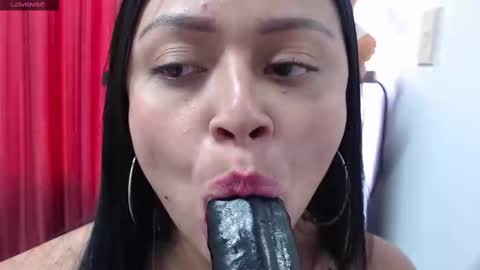 Snapshot of valeria_fiery chatting on February 27, 12:32 am VALERIA online show from February 27, 12:32 am