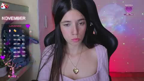 Snapshot of valeria_mendozza chatting on November 6, 6:14 am online show from November 6, 6:14 am