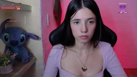 Snapshot of valeria_mendozza chatting on December 18, 5:46 am online show from December 18, 5:46 am