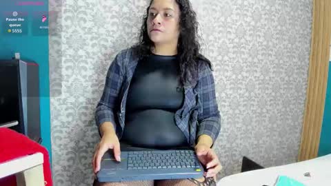 Costume lover online show from February 12, 3:07 pm