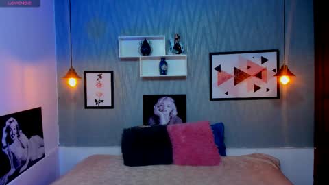 Valeria online show from November 16, 1:55 am