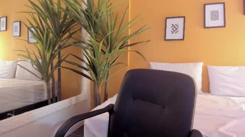 valeria_rua online show from June 28, 11:05 am