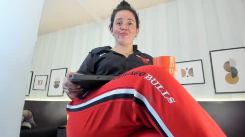 Snapshot of valeriaa_soler chatting on January 15, 7:44 pm Valeria online show from January 15, 7:44 pm