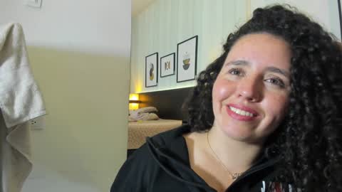Snapshot of valeriaa_soler chatting on January 22, 6:31 pm Valeria online show from January 22, 6:31 pm