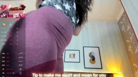 Snapshot of valeriaa_soler chatting on February 5, 1:00 pm Valeria online show from February 5, 1:00 pm