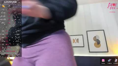 Snapshot of valeriaa_soler chatting on February 11, 12:58 pm Valeria online show from February 11, 12:58 pm