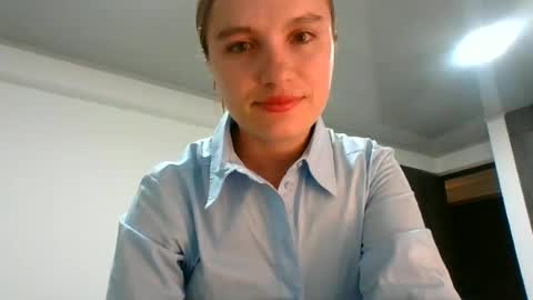 Snapshot of valeriafrannco chatting on July 4, 6:52 am valeriafrannco online show from July 4, 6:52 am
