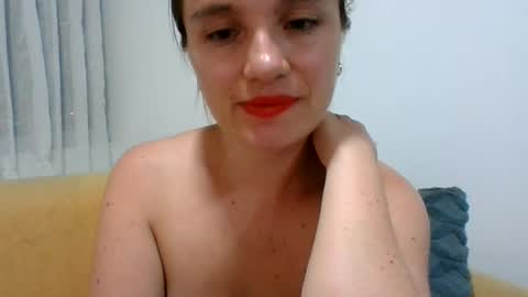 Snapshot of valeriafrannco chatting on July 15, 4:18 am valeriafrannco online show from July 15, 4:18 am