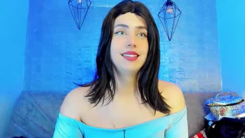 valeriagill_ online show from March 5, 11:01 pm