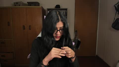 Snapshot of valerie__sky chatting on January 21, 2:54 am Val online show from January 21, 2:54 am