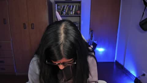 Snapshot of valerie__sky chatting on January 24, 4:37 am Val online show from January 24, 4:37 am