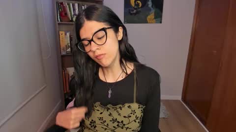 Val  online show from December 19, 3:02 am