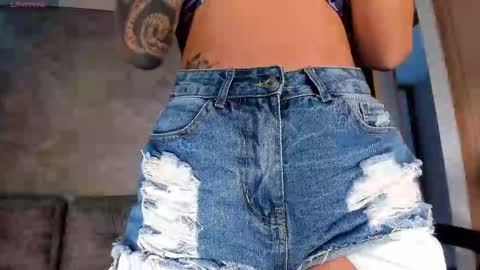  call me Val  online show from November 11, 3:34 pm