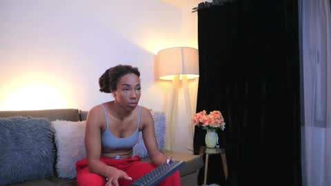 Valerie Style3 online show from March 18, 3:42 am