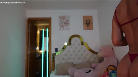 valeriecollinss_ online show from February 20, 1:24 am