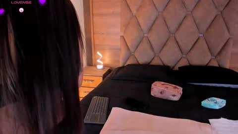 valeriekhaleesi online show from March 21, 8:23 pm