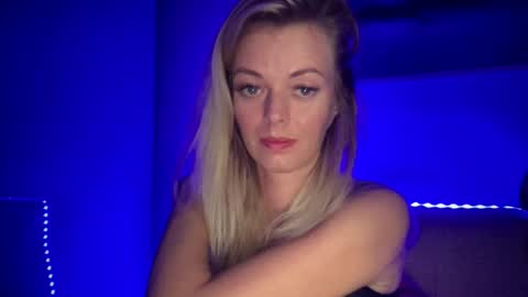 Valerie  online show from September 16, 5:58 pm