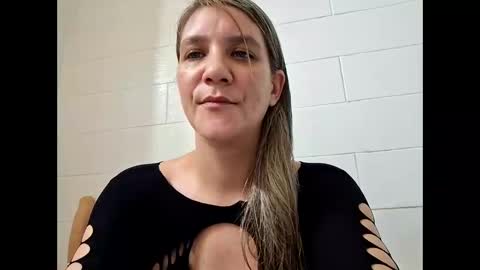 Snapshot of valerierayne13 chatting on March 21, 8:19 am ValerieRayne online show from March 21, 8:19 am