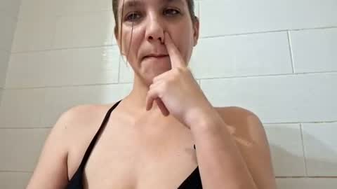ValerieRayne online show from June 12, 6:01 am