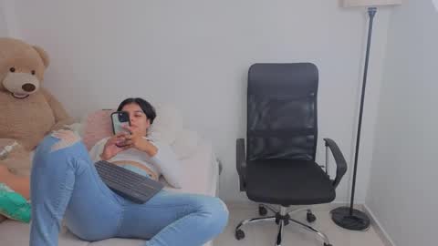 Juli C online show from October 16, 12:44 am