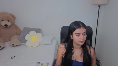 Juli C online show from November 12, 11:47 pm