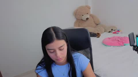 Juli C online show from April 5, 12:52 am