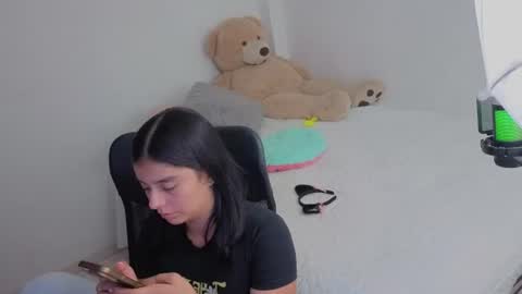 valerihouse_ online show from July 9, 1:53 am
