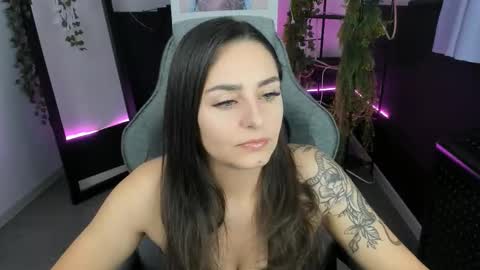 Valerie online show from October 17, 1:09 am