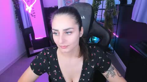 Valerie online show from November 5, 2:39 pm