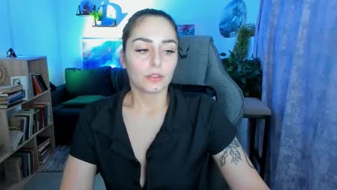 Valerie online show from February 19, 3:19 pm