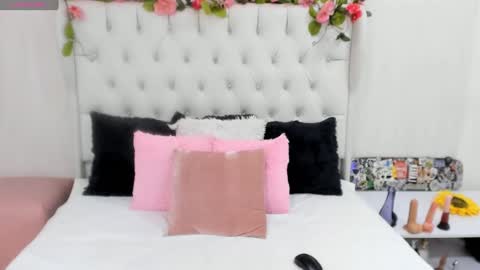 valeria111111 online show from January 17, 7:16 pm