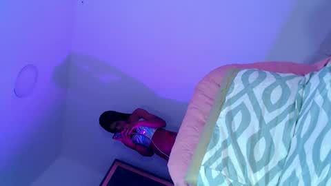 valerin_foxts online show from May 16, 5:15 am