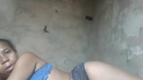 Snapshot of valerinezah chatting on February 12, 8:09 am valerinezah online show from February 12, 8:09 am