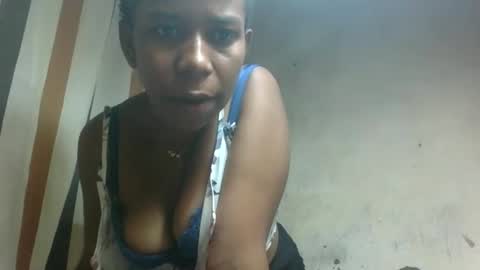 Snapshot of valerinezah chatting on February 21, 7:04 pm valerinezah online show from February 21, 7:04 pm