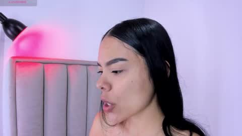 Cris  online show from April 2, 12:47 pm