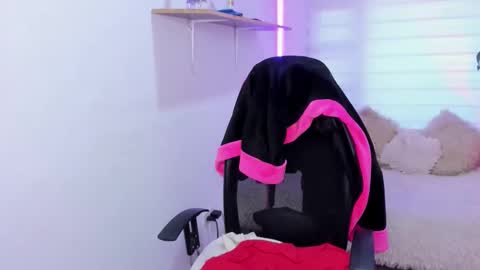 valery_bonnet1 online show from November 1, 11:23 am