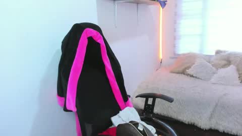 valery_bonnet1 online show from November 8, 7:34 pm