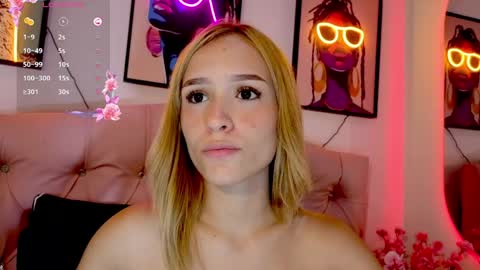 Snapshot of valery_dozzy chatting on May 23, 7:40 pm Valery online show from May 23, 7:40 pm