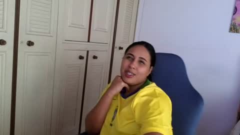valery_lovex_ online show from June 14, 10:34 pm
